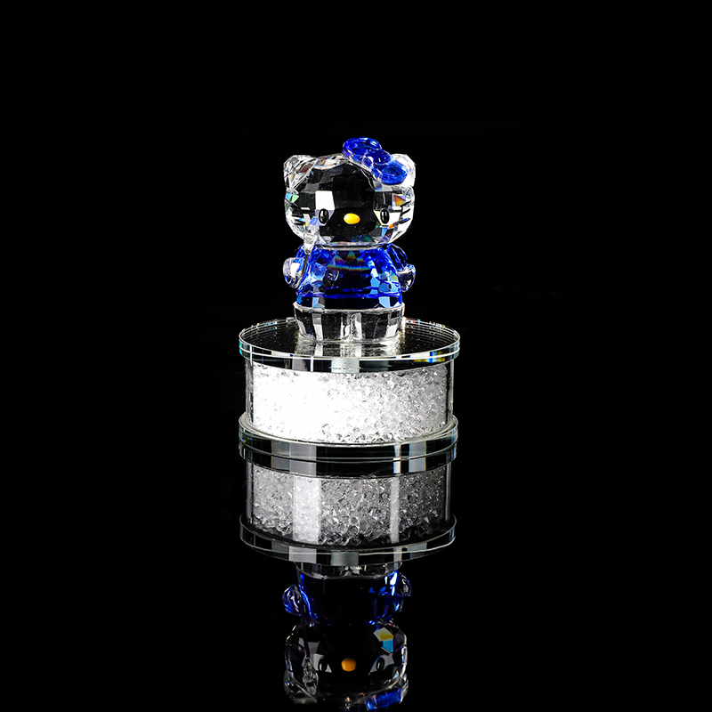 Faceted Crystal Cartoon Kitten Ornament